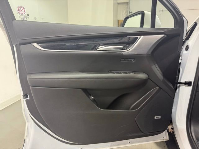 Used 2025 Cadillac XT5 Premium Luxury image 10