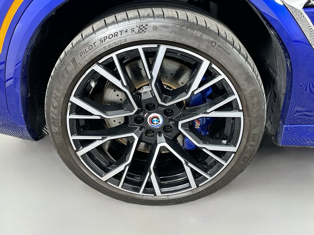 Used 2023 BMW X6 M AWD/4WD image 32