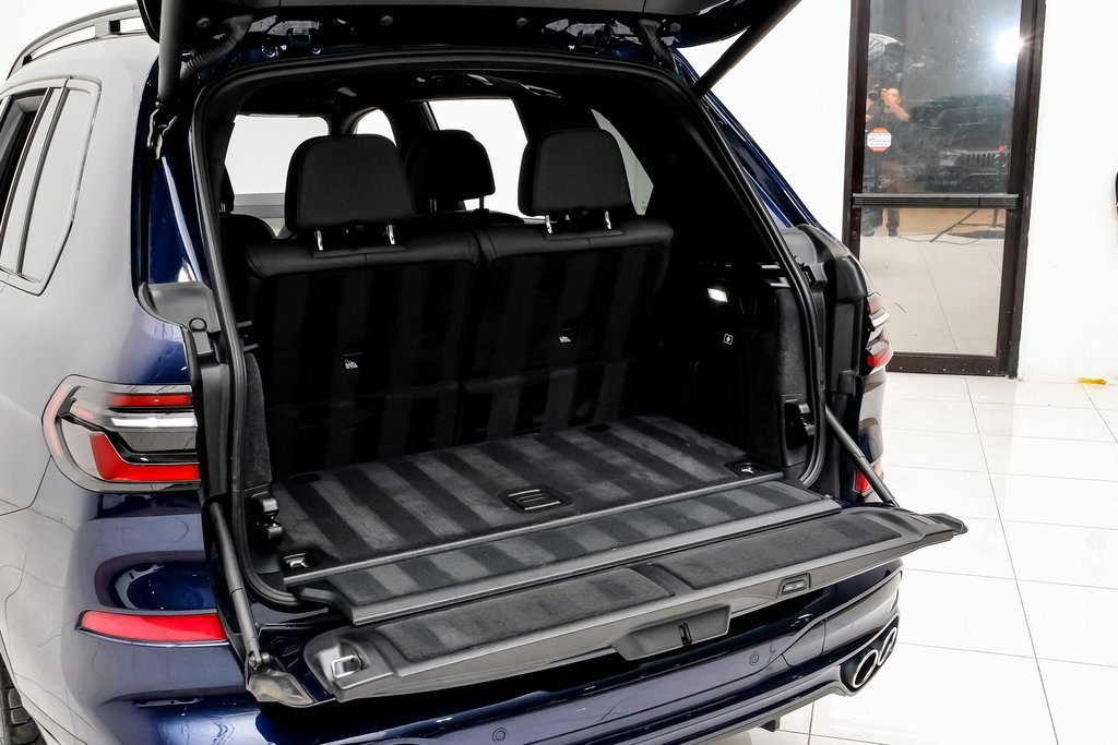 Used 2024 BMW ALPINA XB7 image 49