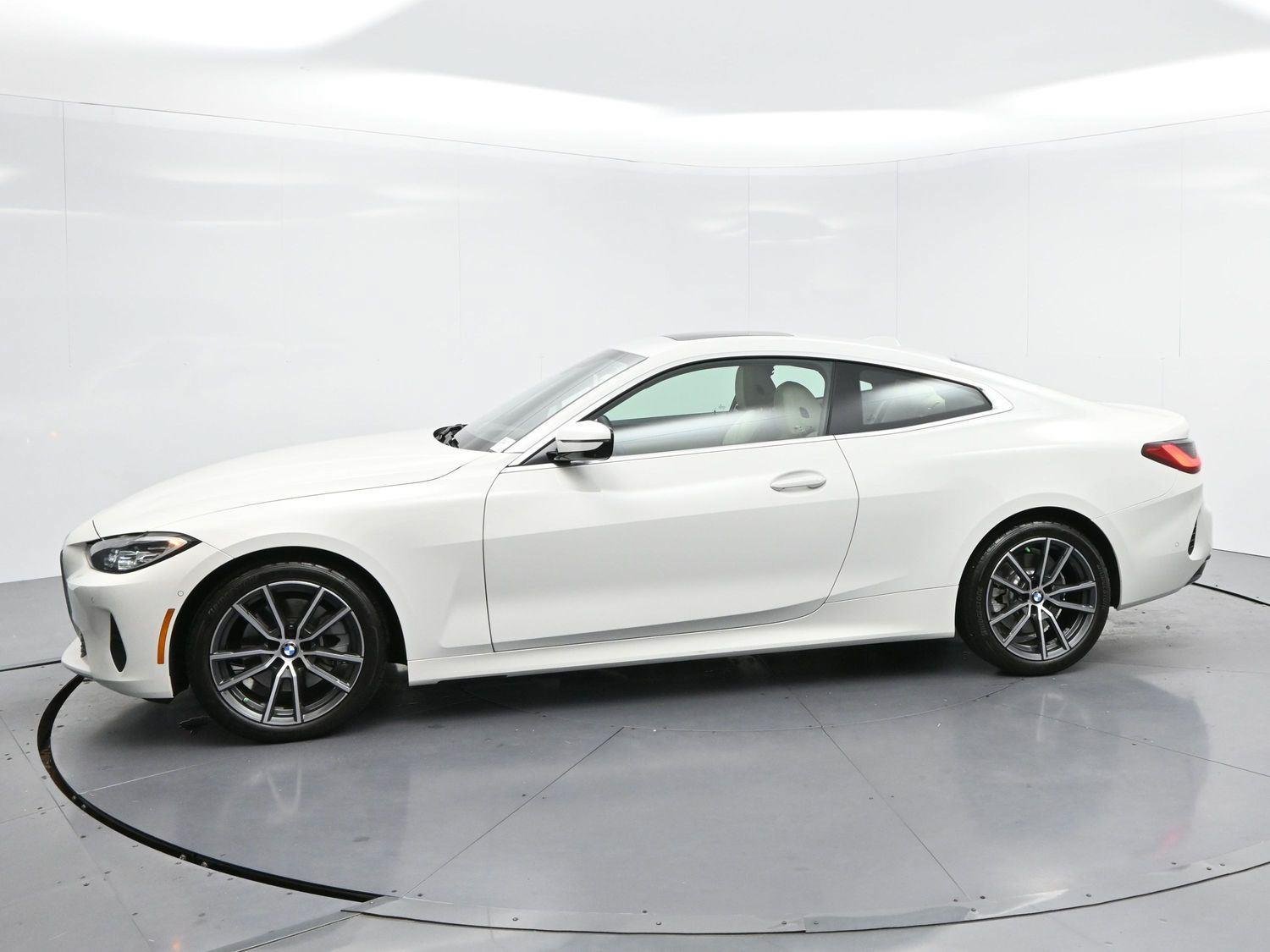 Used 2024 BMW 430i xDrive Coupe w/ Premium Package AWD/4WD image 4