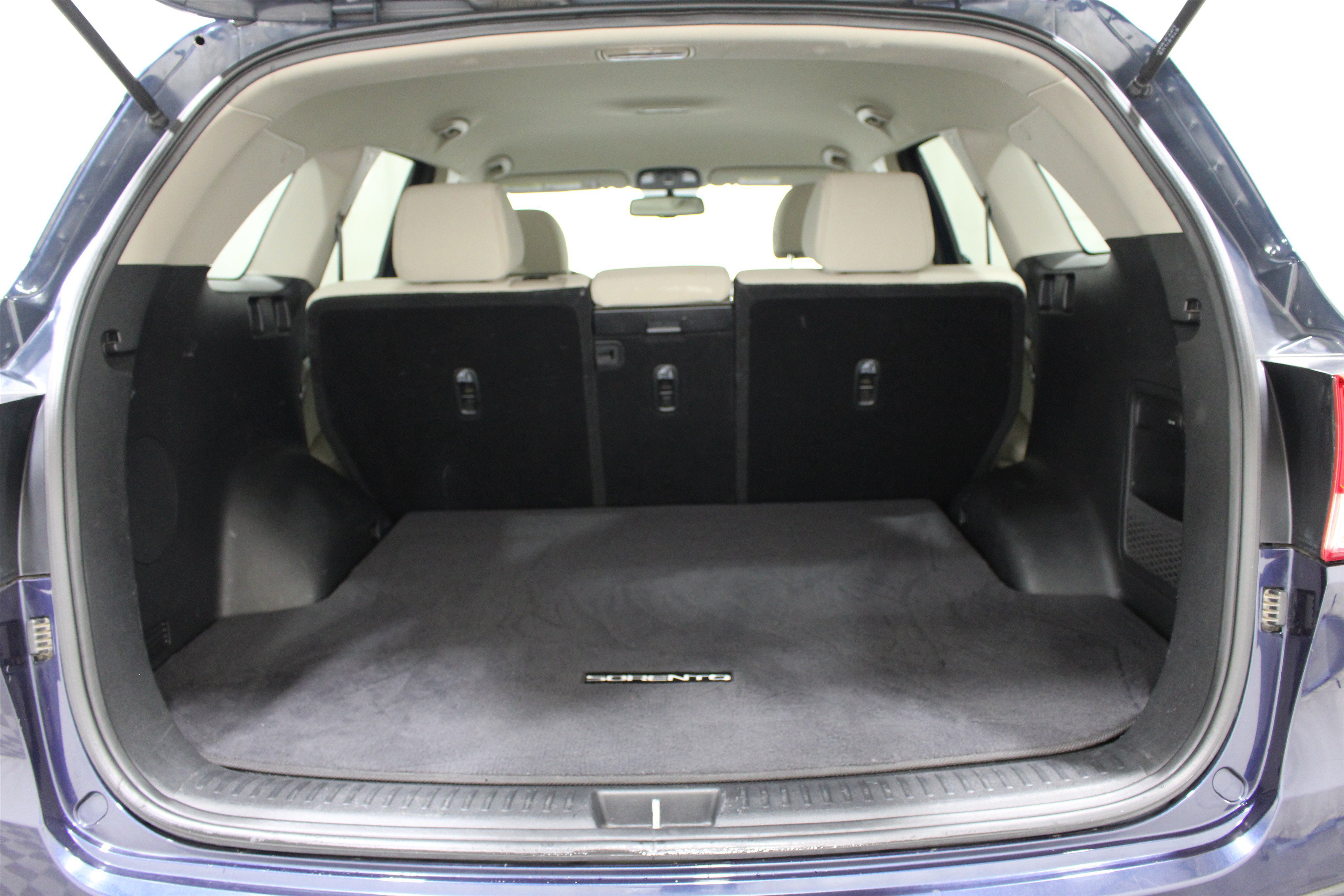 Used 2018 Kia Sorento FWD image 20
