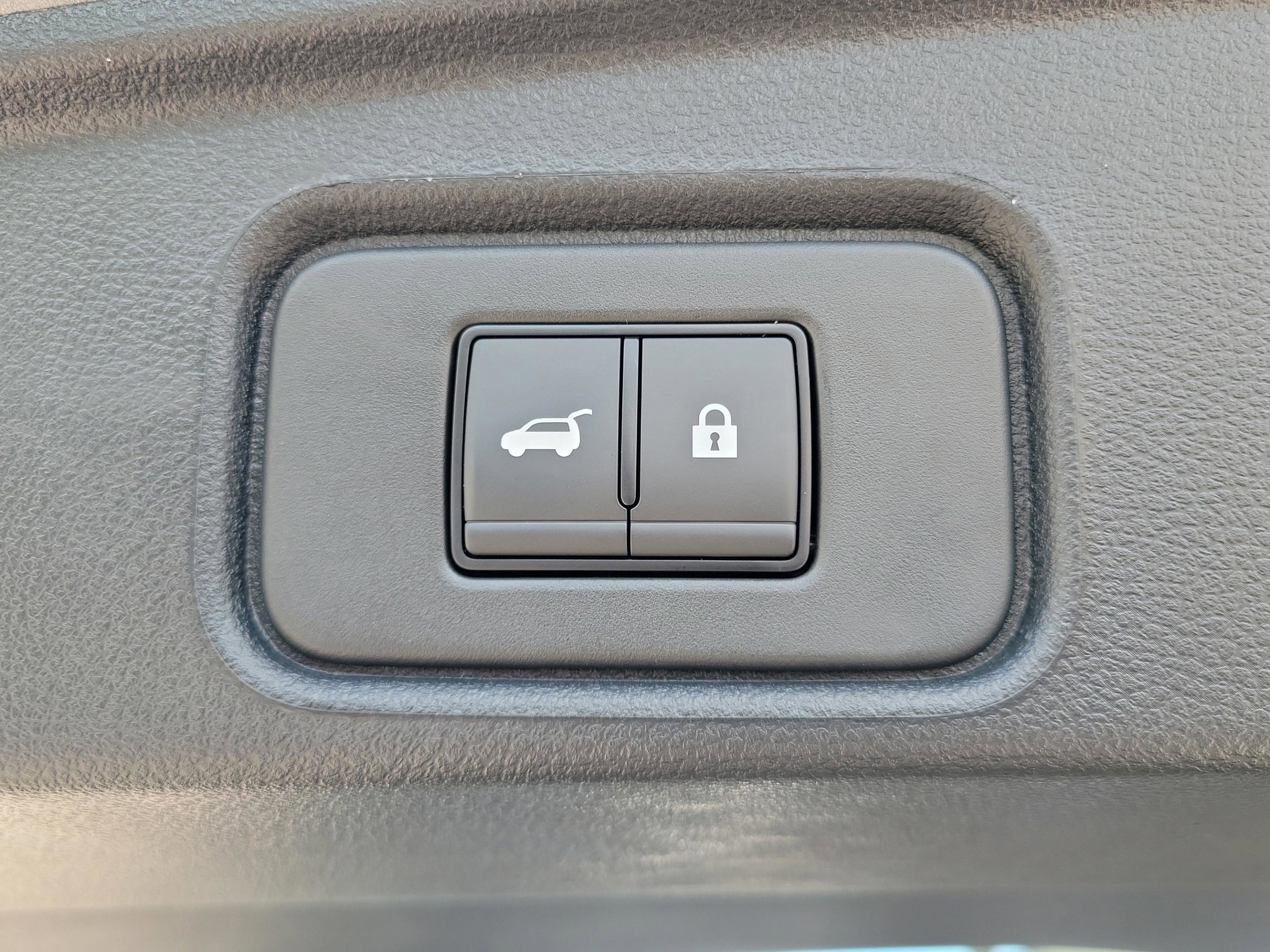 New 2026 Nissan Pathfinder SL image 11