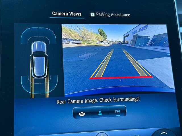 Used 2025 Mercedes-Benz GLC 350e 4MATIC image 24