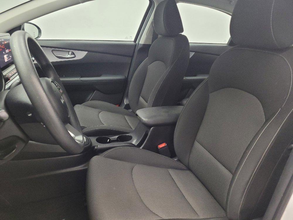 Used 2023 Kia Forte LXS image 17