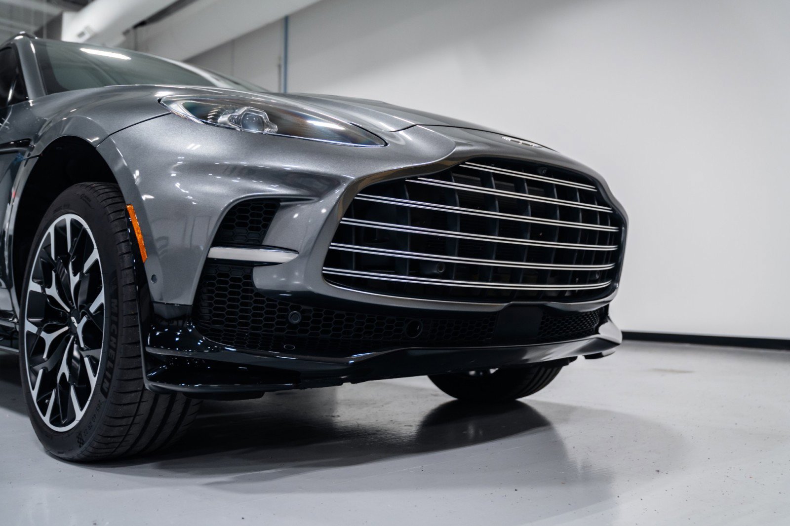 Used 2023 Aston Martin DBX 707 image 33