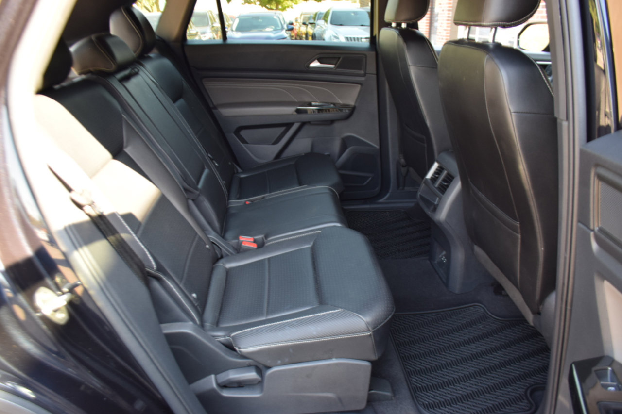 Used 2022 Volkswagen Atlas Cross Sport SE image 32