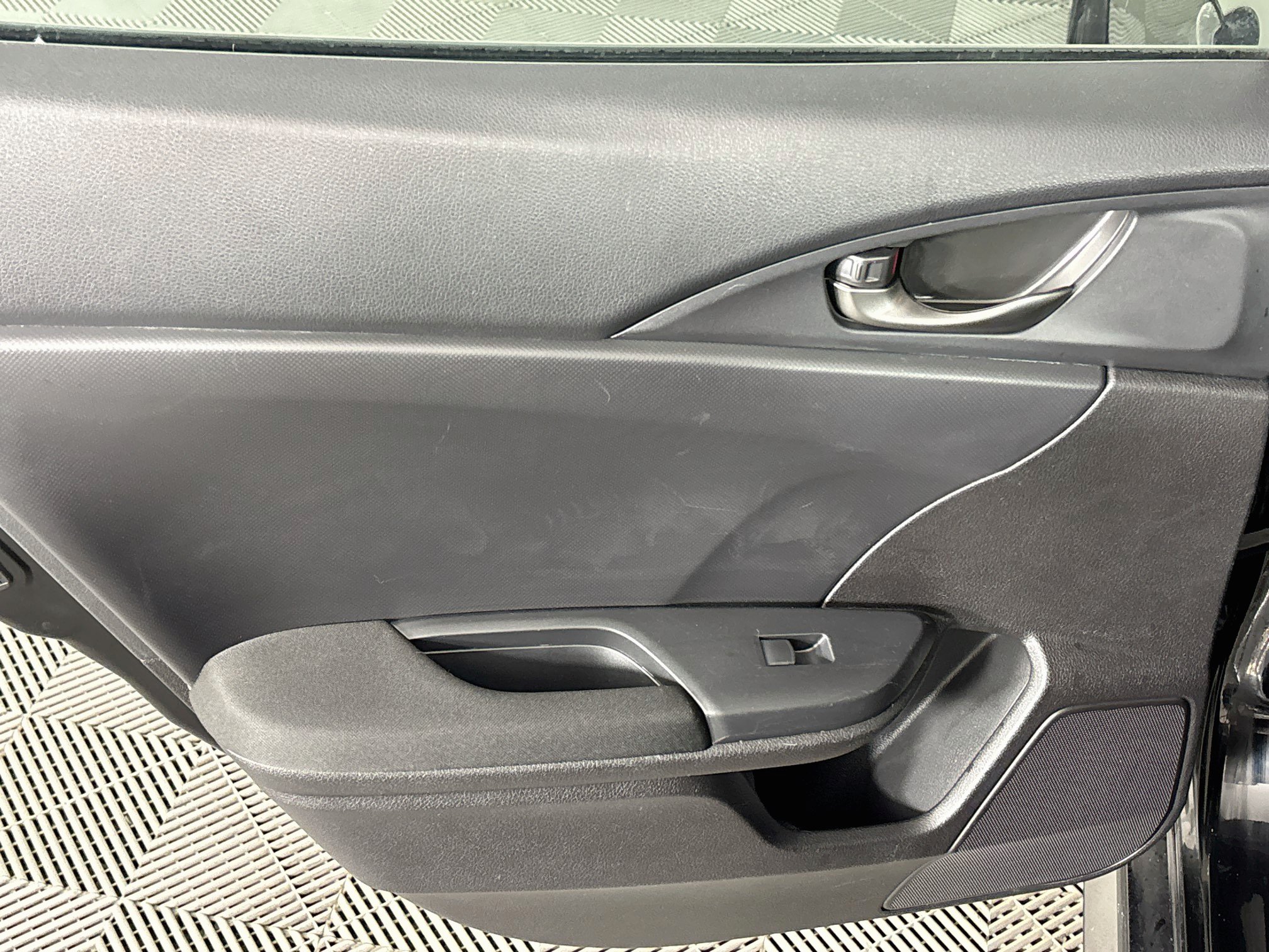 Used 2018 Honda Civic Sport image 23