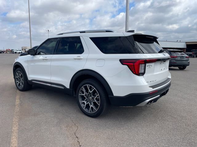 Used 2025 Ford Explorer Platinum w/ Ultimate Package image 4
