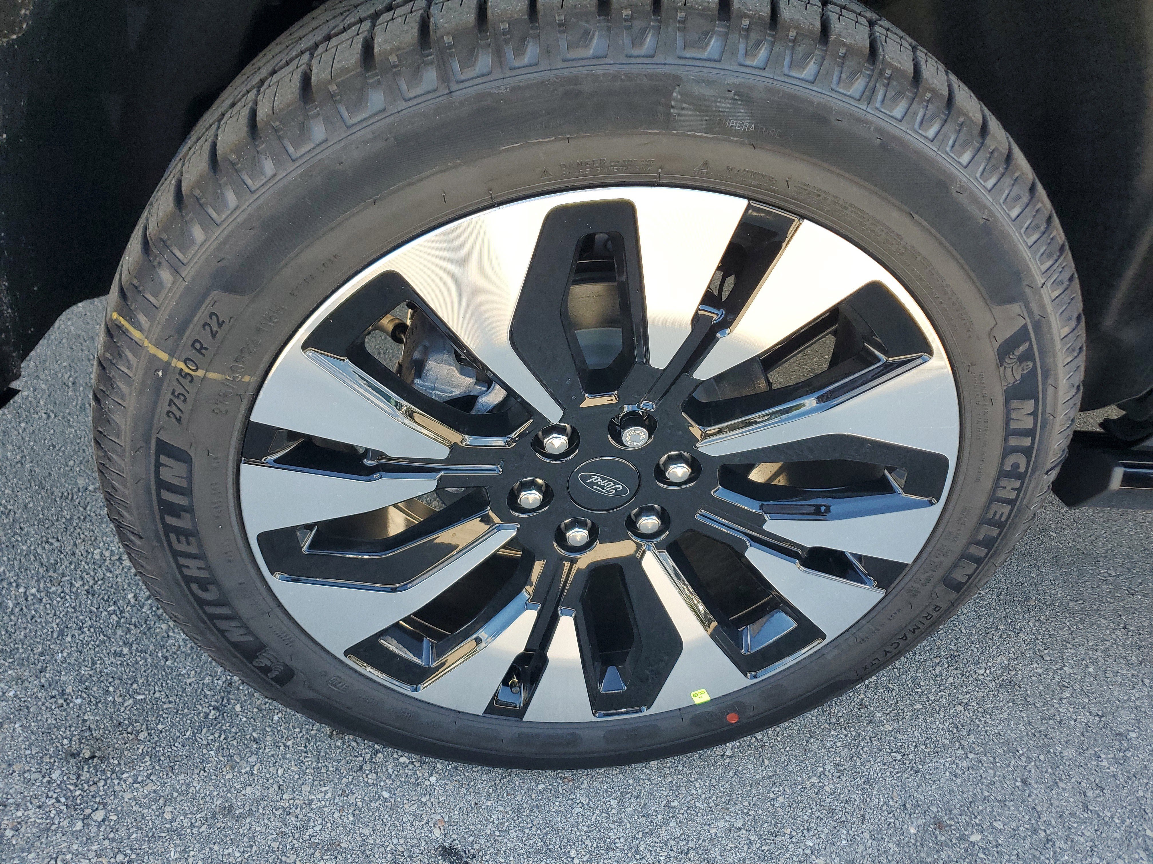 New 2025 Ford Expedition Max Platinum w/ Driver's Package image 8