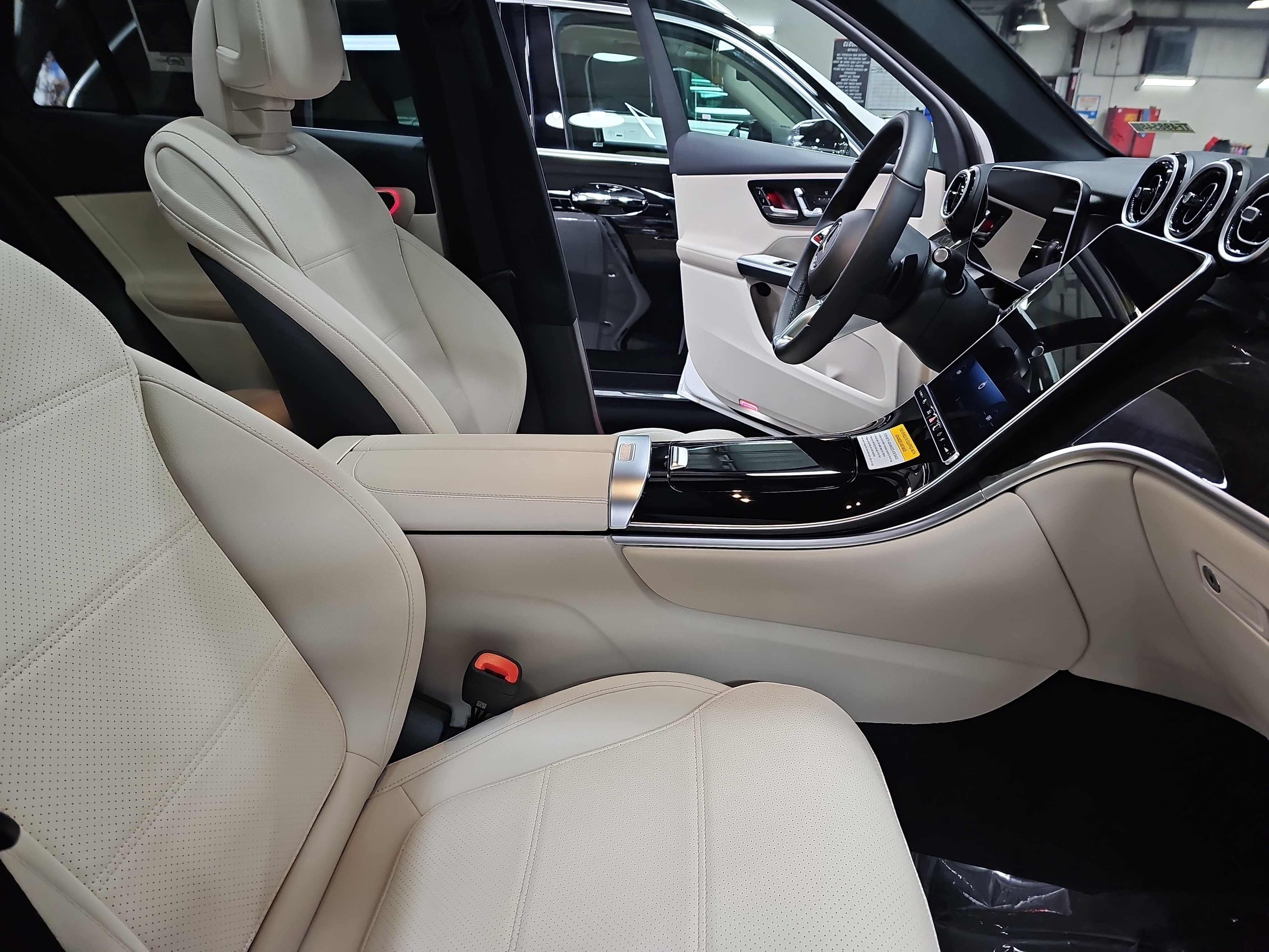 Certified 2026 Mercedes-Benz GLC 300 GLC 300 image 11