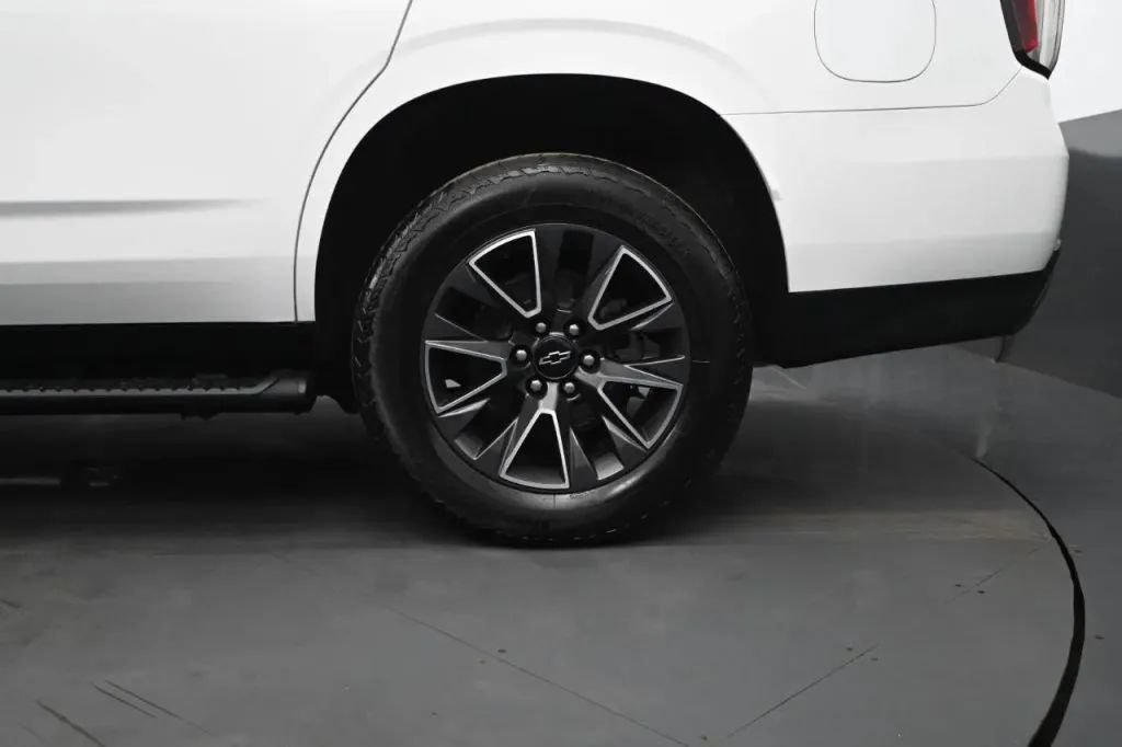 Used 2021 Chevrolet Tahoe Z71 w/ Z71 Signature Package AWD/4WD image 15