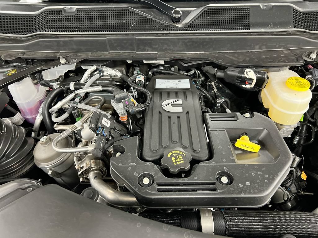 New 2026 RAM 3500 Limited AWD/4WD image 19
