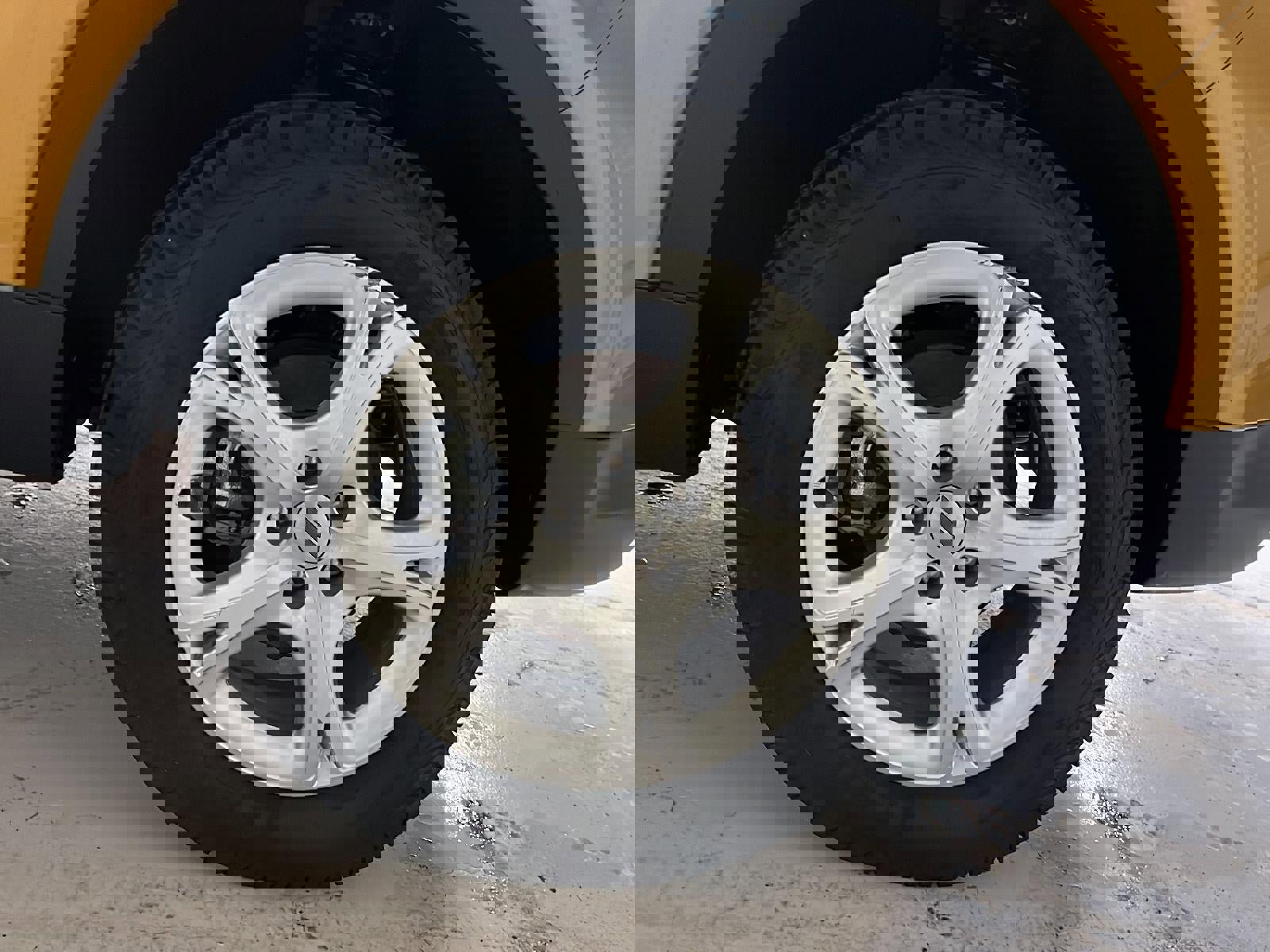 Used 2024 Dodge Hornet GT image 28