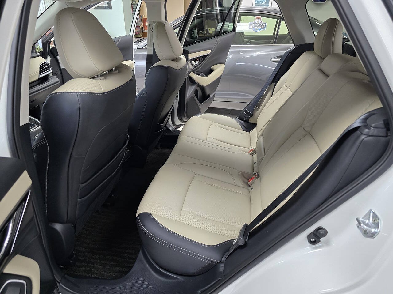 Used 2023 Subaru Outback Limited AWD/4WD image 31
