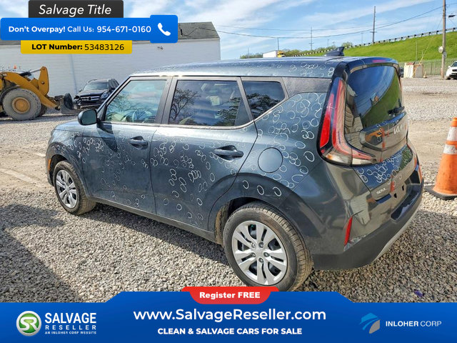 Used 2023 Kia Soul LX FWD image 3