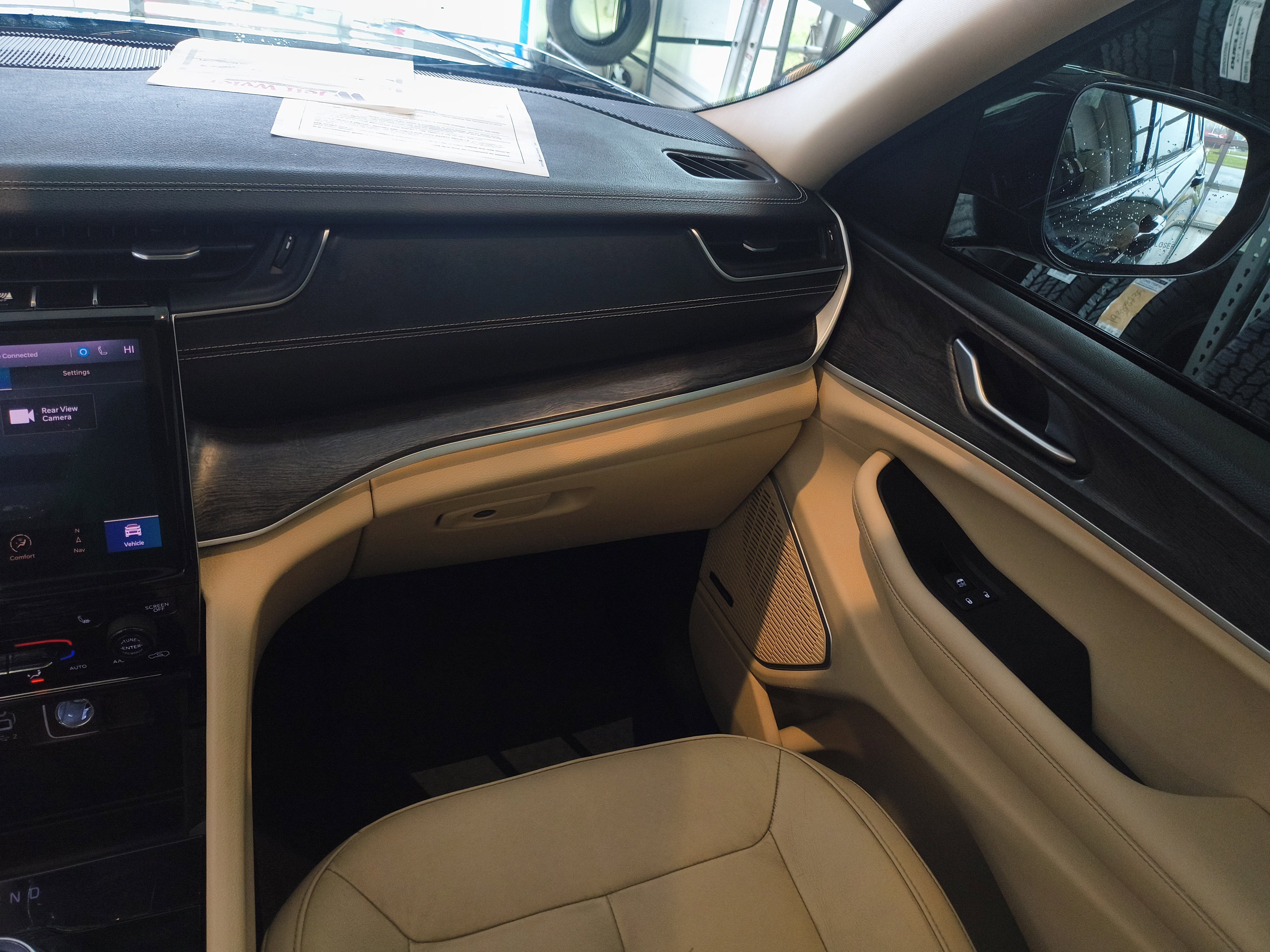 Used 2021 Jeep Grand Cherokee L Limited image 17