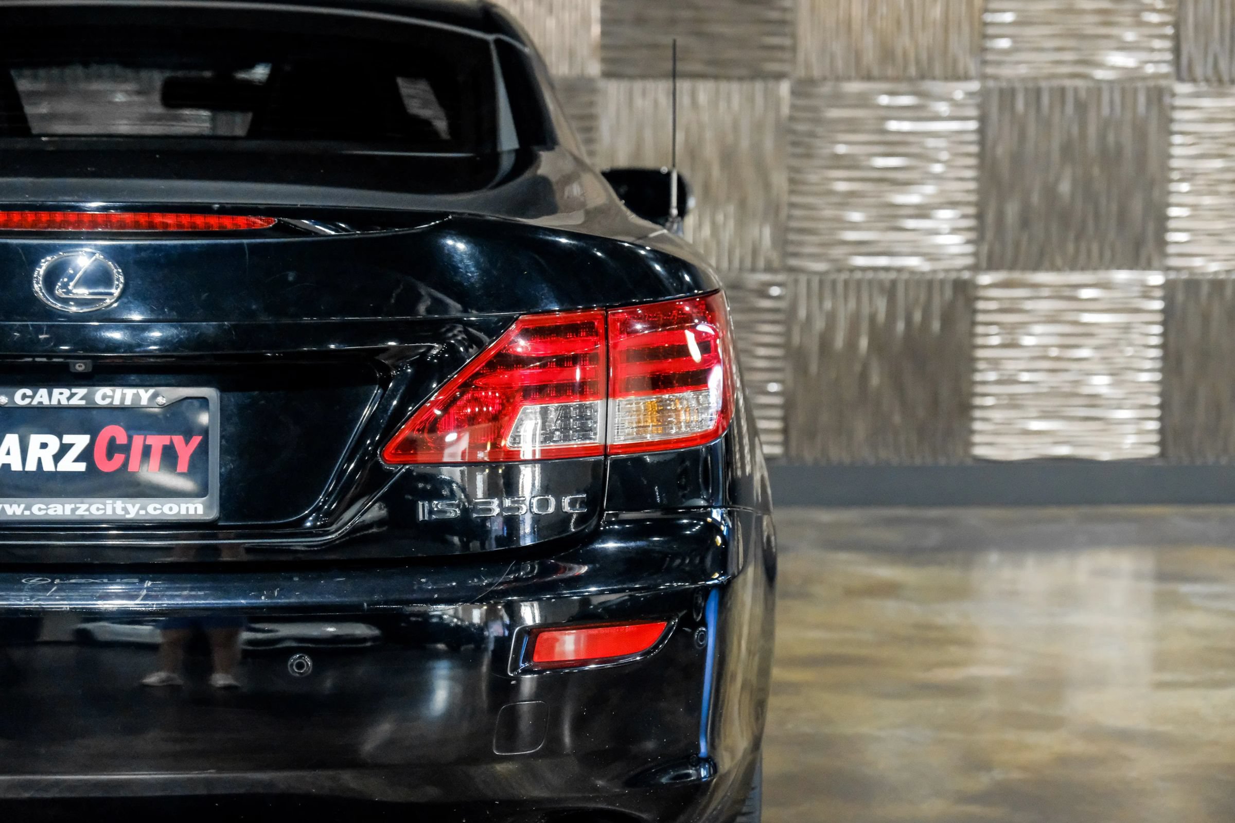Used 2015 Lexus IS 350C w/ F-Sport Package w/as Tires RWD image 47
