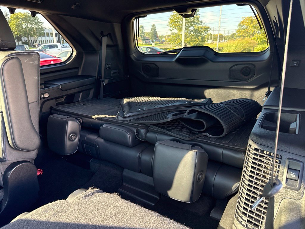 Certified 2023 Toyota Sequoia Platinum AWD/4WD image 11