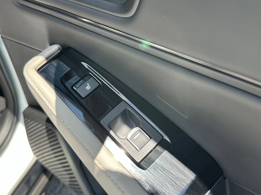 Used 2025 Honda Accord Touring image 21