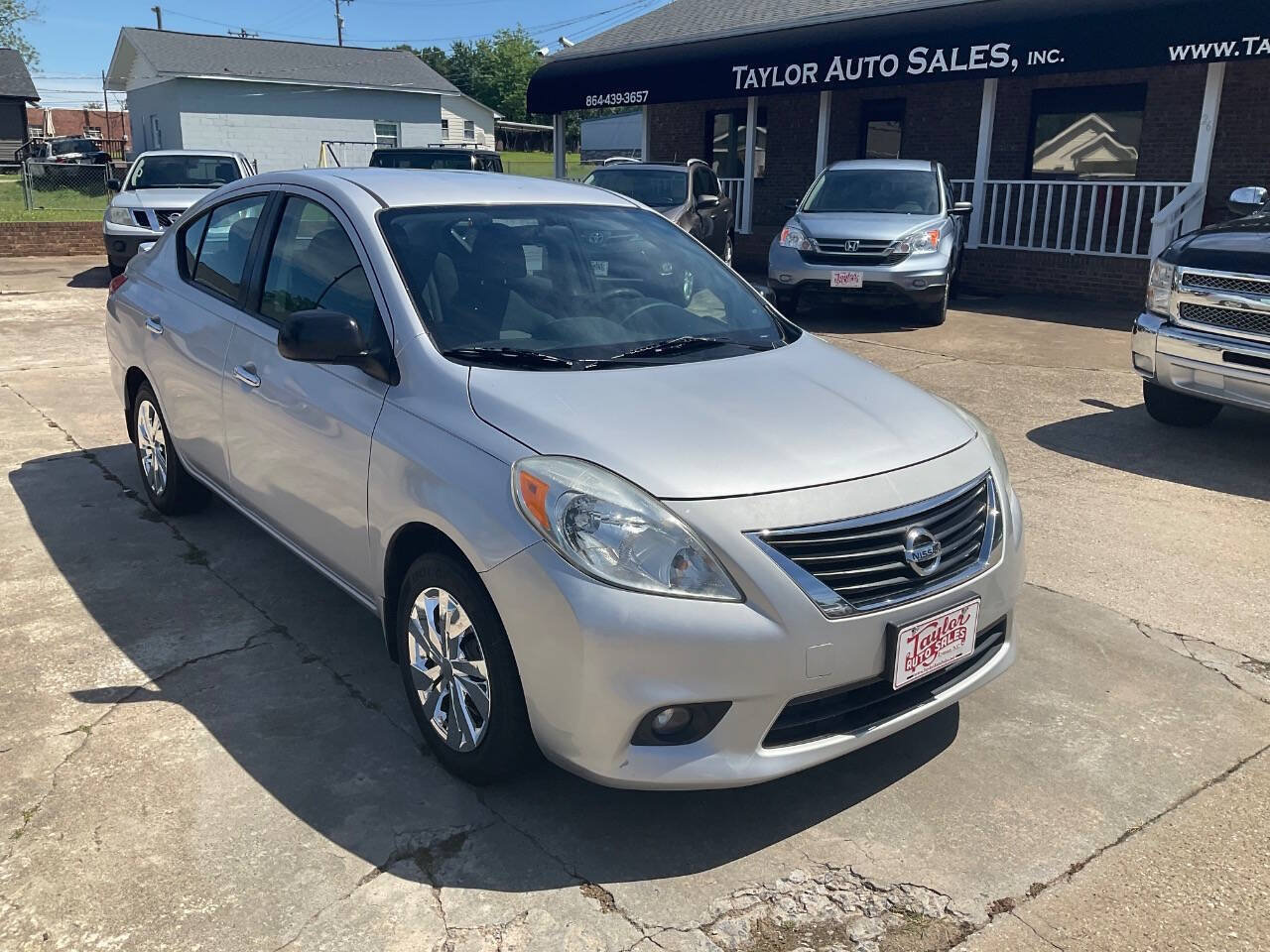 Used 2014 Nissan Versa SV