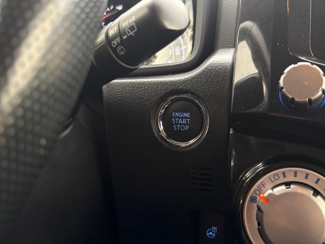 Used 2024 Toyota 4Runner TRD Off-Road Premium w/ Moonroof Package AWD/4WD image 29