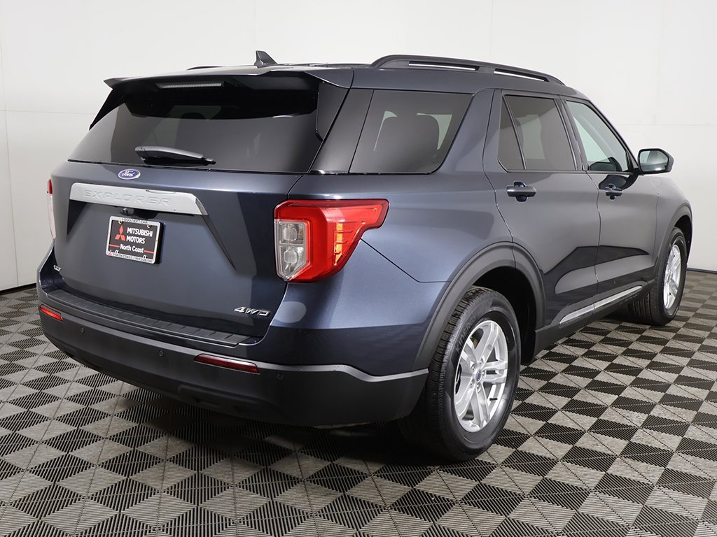 Used 2022 Ford Explorer XLT image 9
