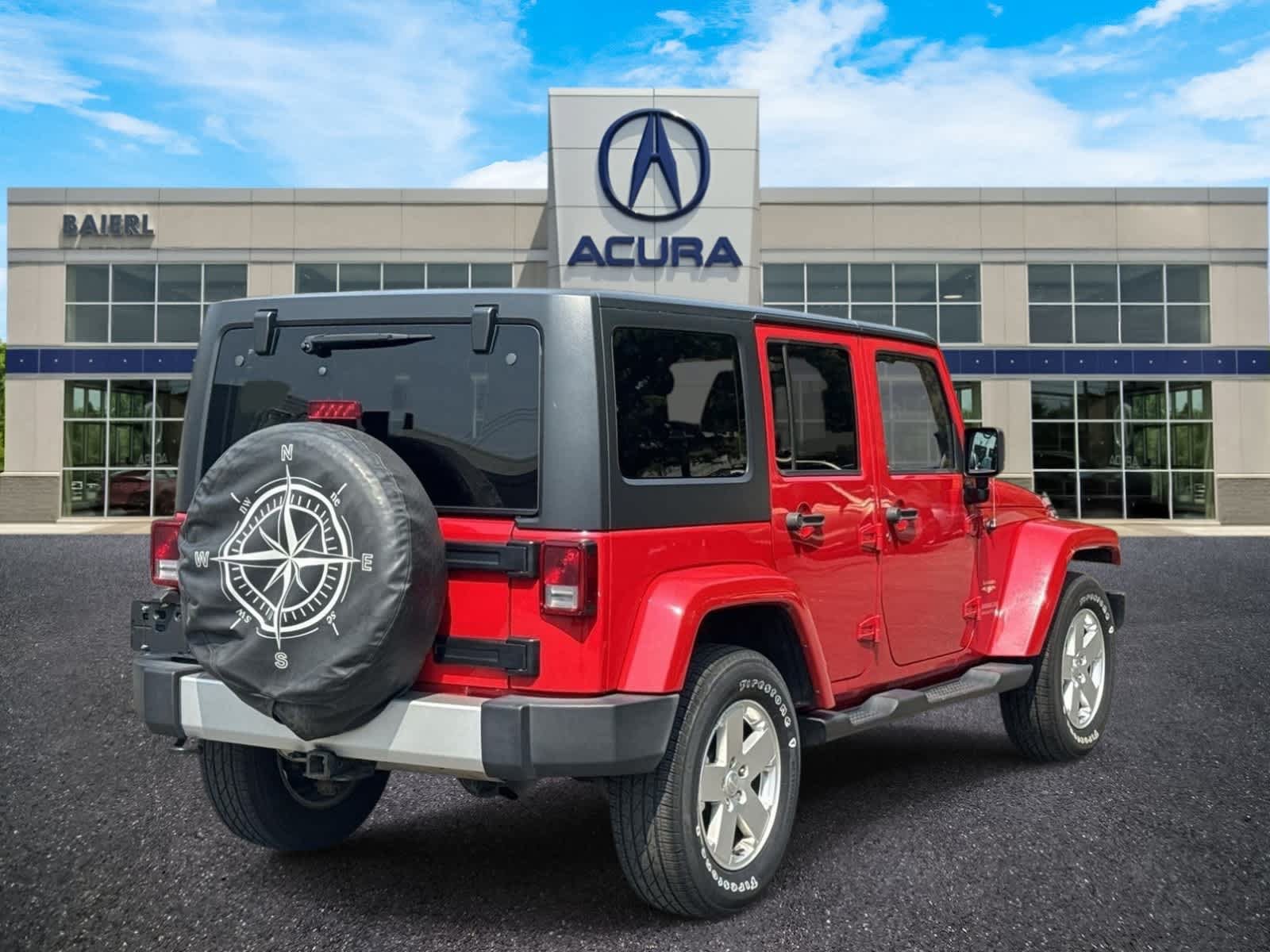 Used 2012 Jeep Wrangler Unlimited Sahara w/ Connectivity Group AWD/4WD image 5