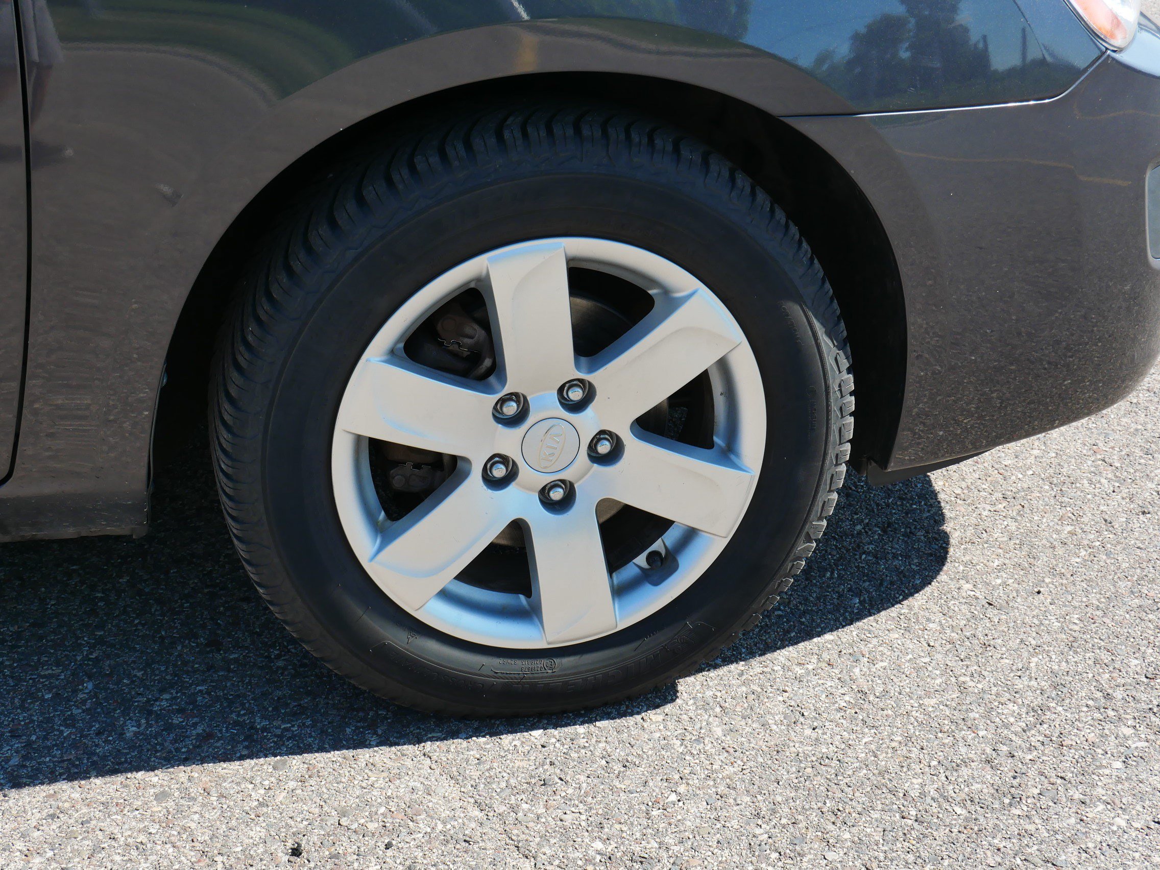 Used 2008 Kia Rondo LX w/ Convenience Pkg FWD image 16