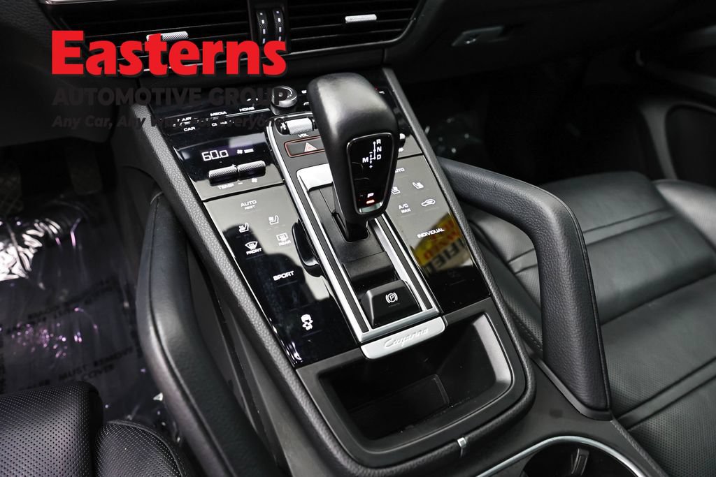 Used 2023 Porsche Cayenne Platinum Edition AWD/4WD image 13