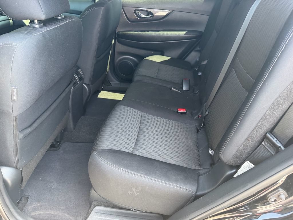 Used 2019 Nissan Rogue SV AWD/4WD image 14