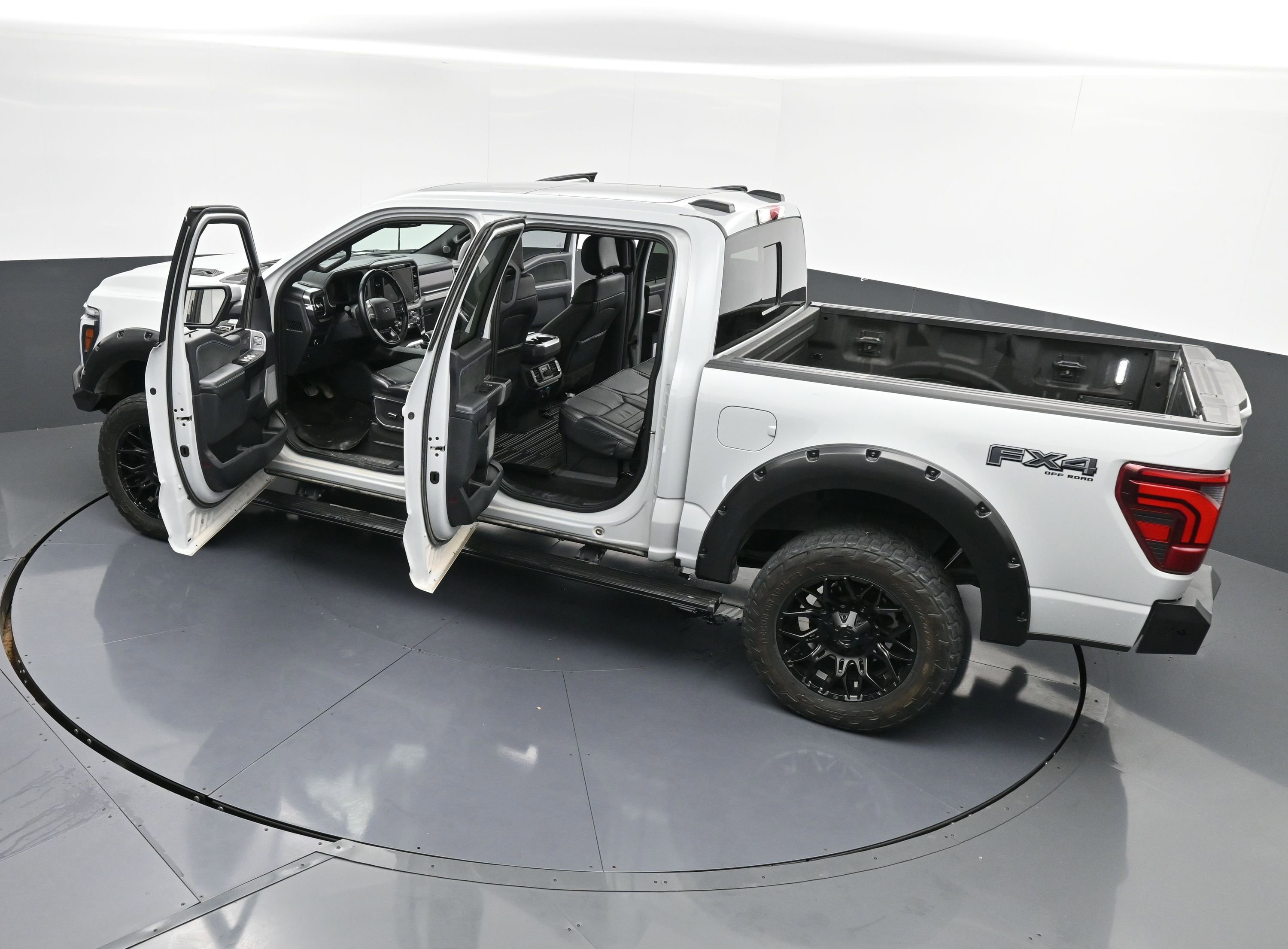 Certified 2024 Ford F150 Platinum w/ Equipment Group 702A High image 45