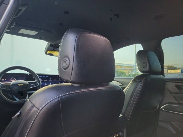 Used 2024 Chevrolet Traverse LT FWD image 13
