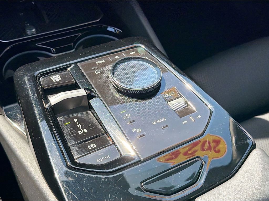 Used 2025 BMW 540i xDrive image 29