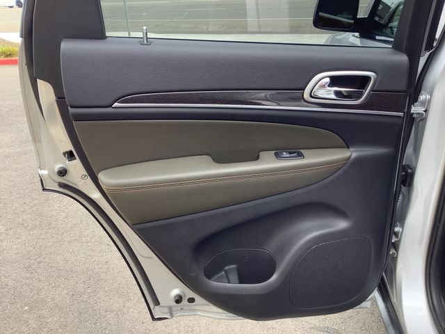 Used 2011 Jeep Grand Cherokee 70th Anniversary RWD image 26