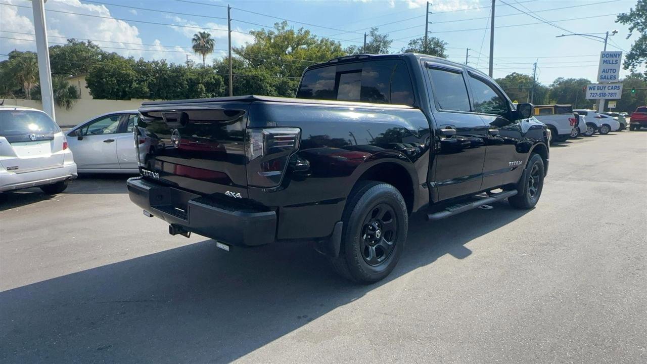 Used 2017 Nissan Titan S AWD/4WD image 10
