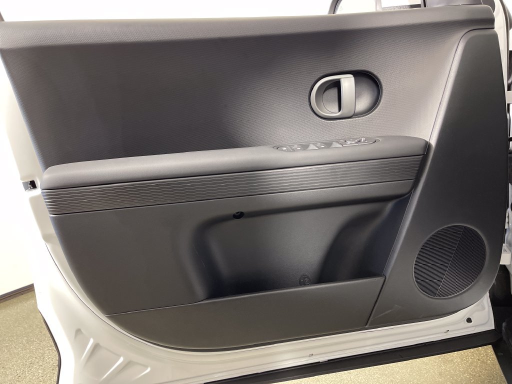 New 2027 Hyundai Ioniq 5 SEL RWD image 19