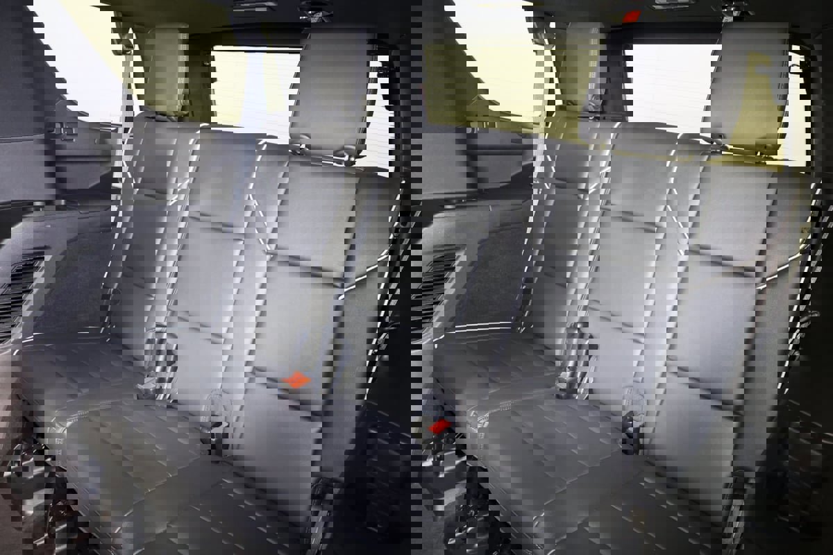 Used 2022 Cadillac Escalade Premium Luxury image 12