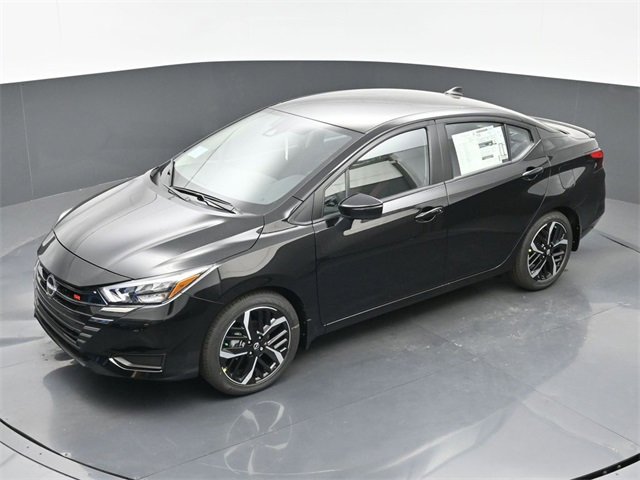 New 2025 Nissan Versa SR w/ Trunk Package image 28