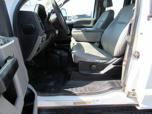 Used 2019 Ford F550 4x4 SuperCab Super Duty image 40