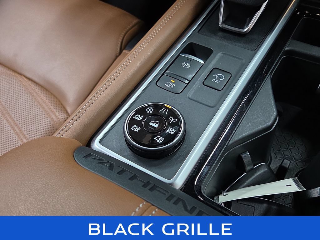 Used 2025 Nissan Pathfinder Platinum AWD/4WD image 18