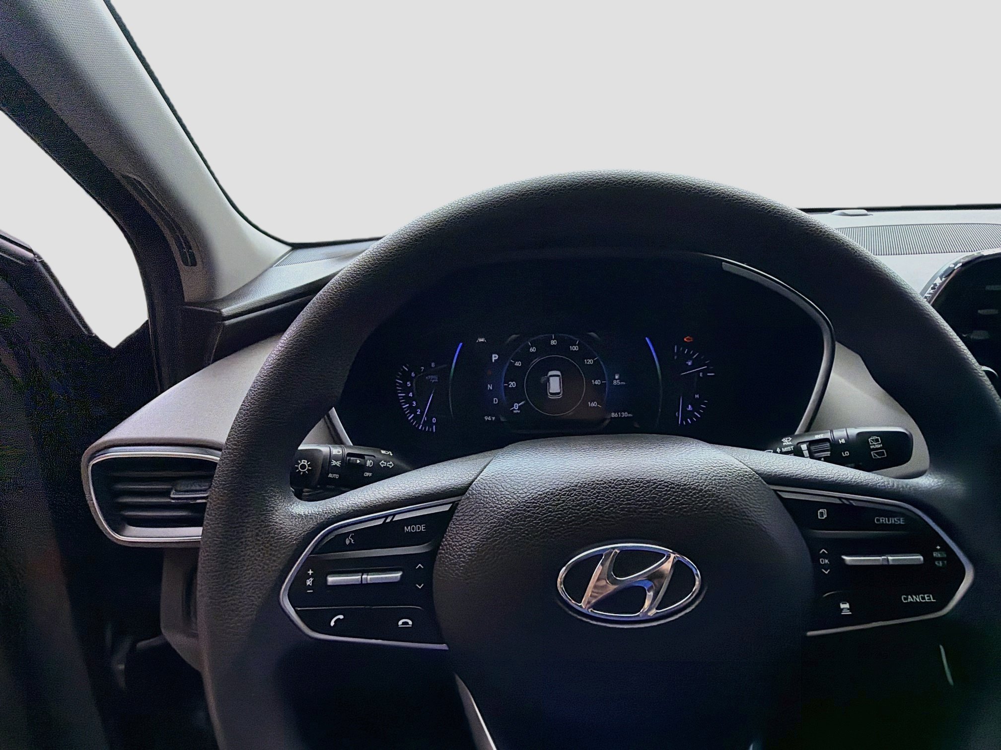 Used 2019 Hyundai Santa Fe SEL FWD image 9