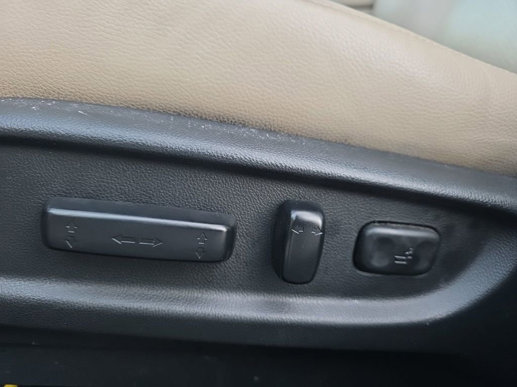 Used 2017 Honda Accord EX-L image 11