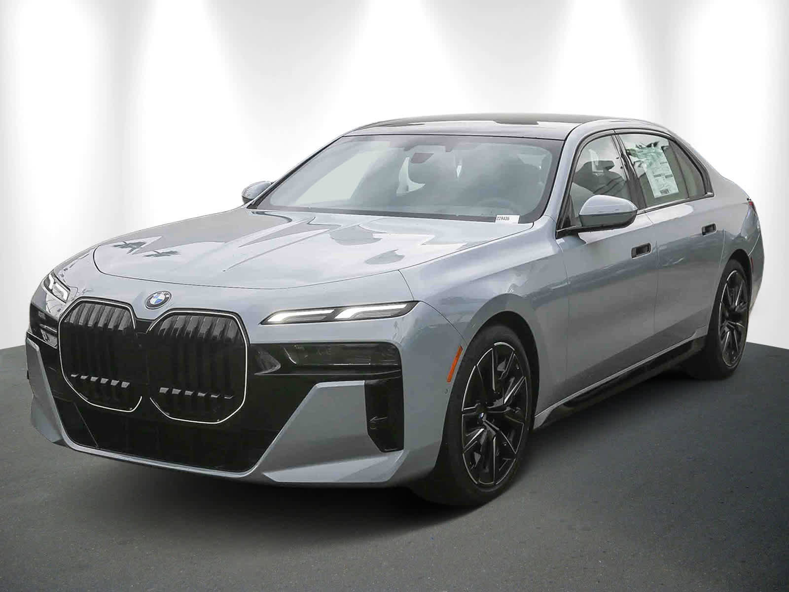 New 2026 BMW 740i image 3