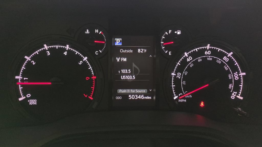 Used 2021 Toyota 4Runner SR5 Premium w/ Moonroof Package AWD/4WD image 23