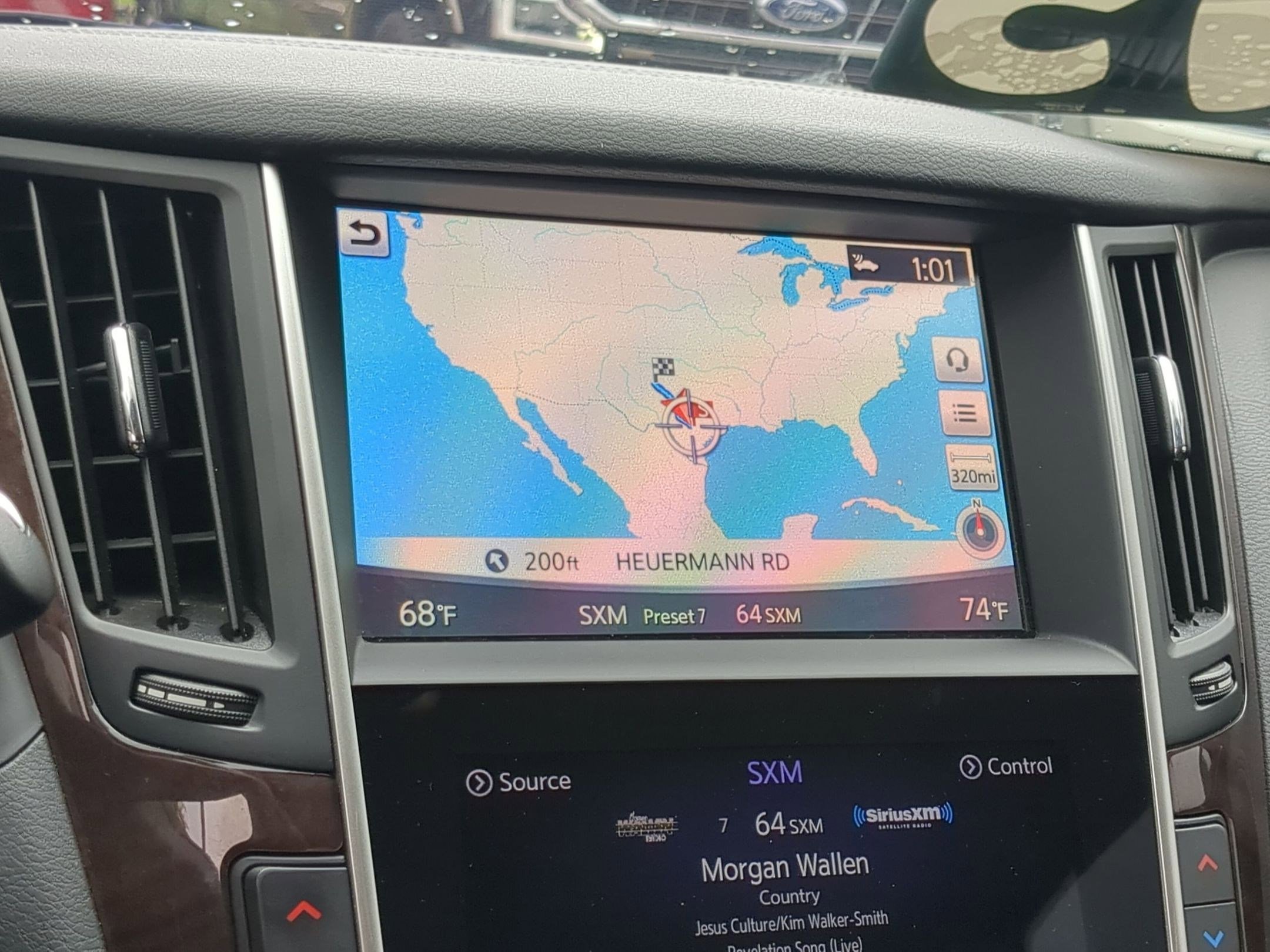 Used 2019 INFINITI Q50 Luxe w/ Essential Package (3.0T Luxe) RWD image 17