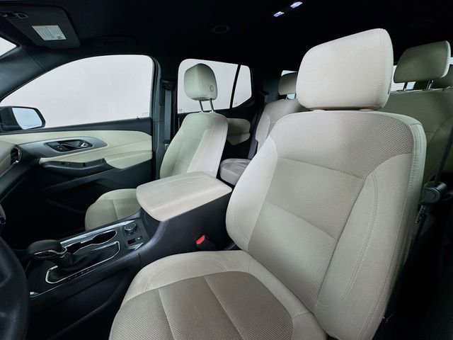 Used 2023 Chevrolet Traverse LS image 11