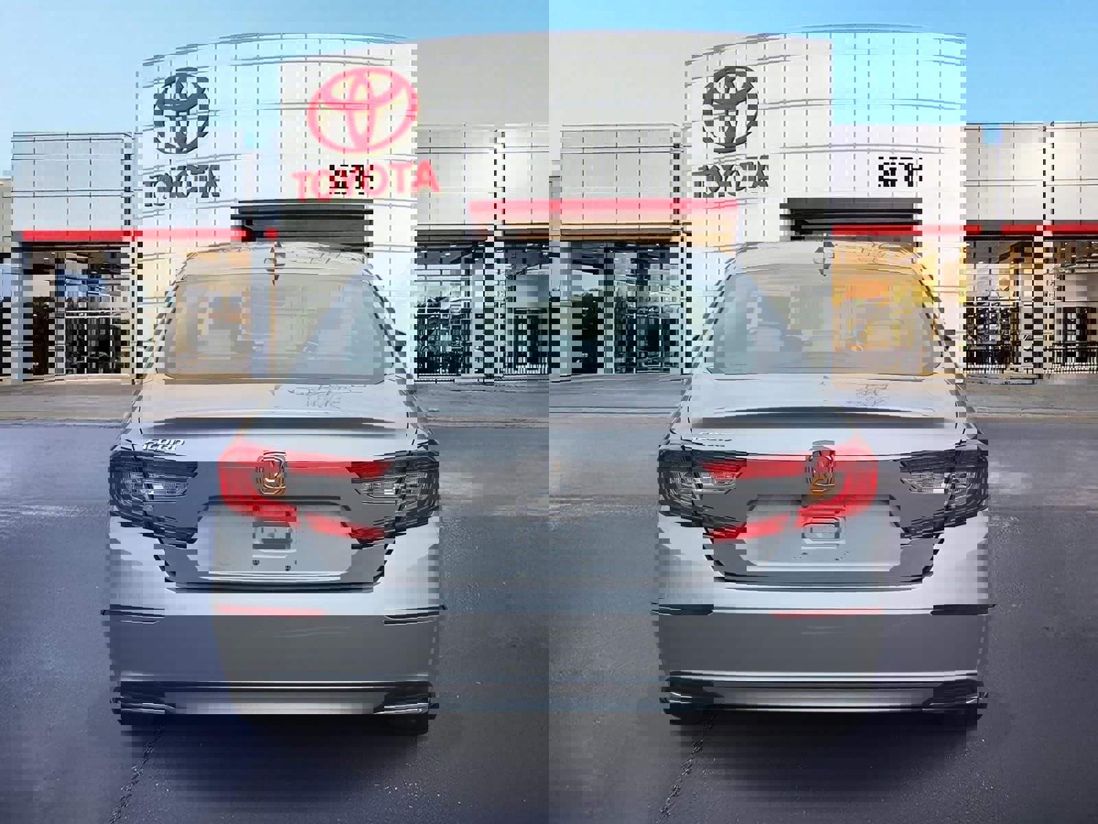 Used 2019 Honda Accord LX image 6