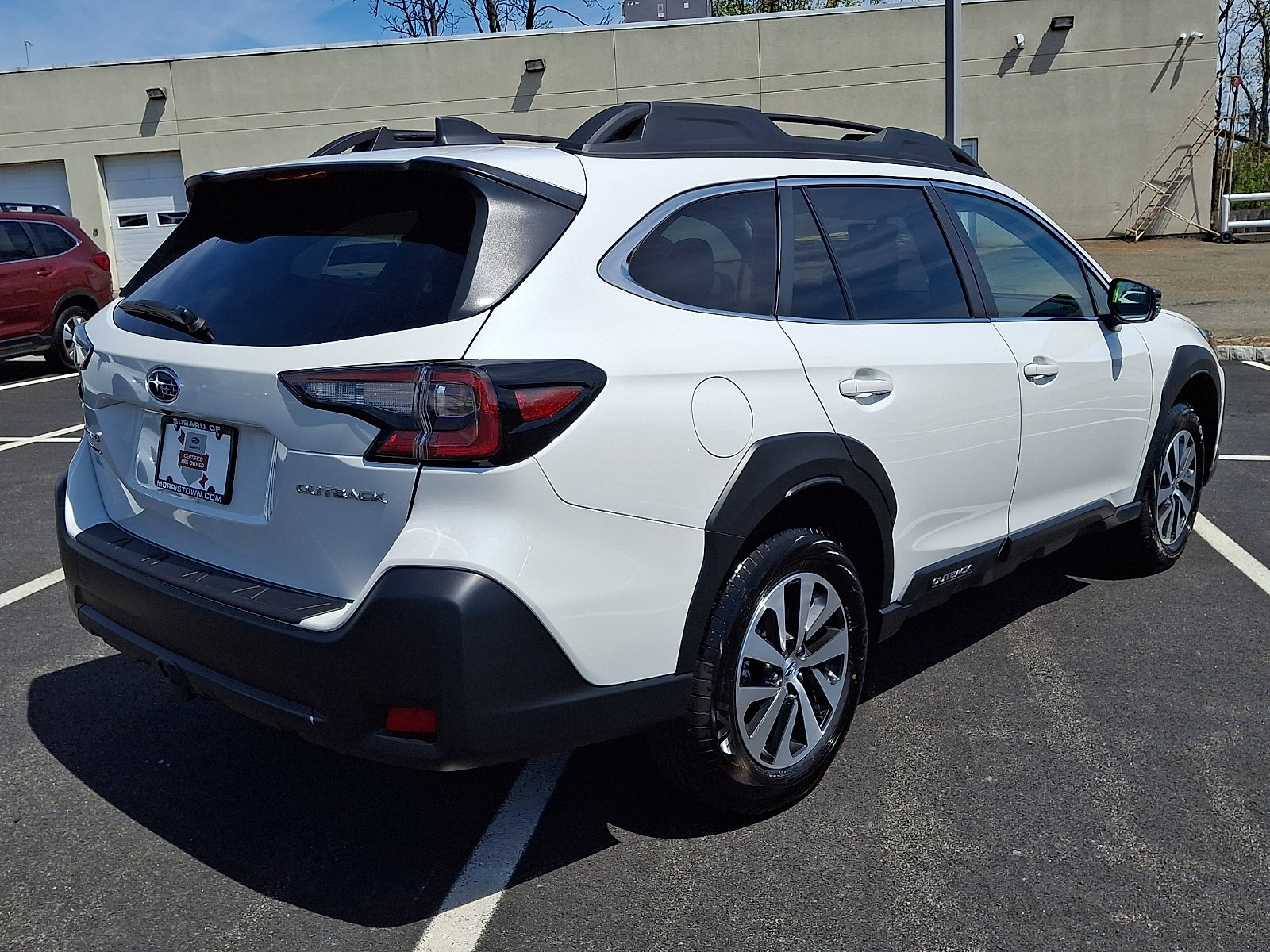 Certified 2025 Subaru Outback Premium AWD/4WD image 6