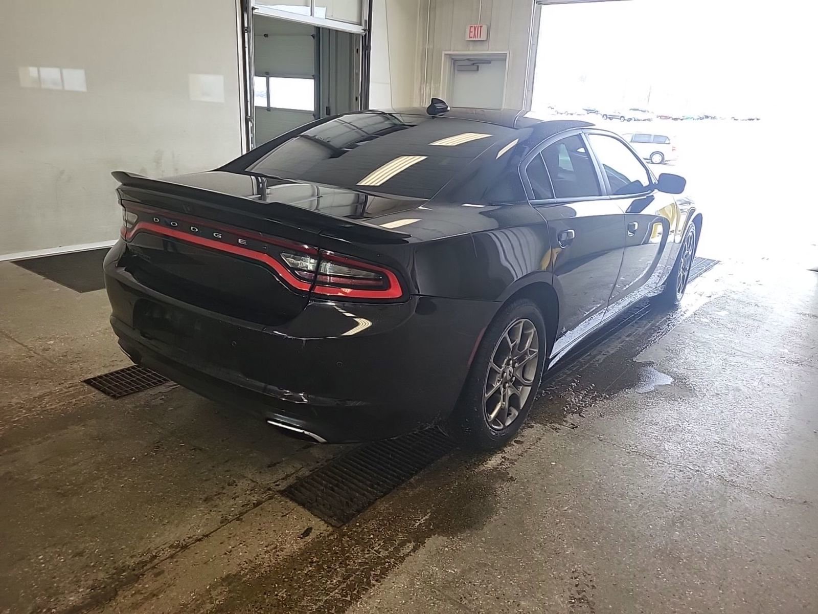 Used 2017 Dodge Charger SXT w/ AWD Plus Group image 3