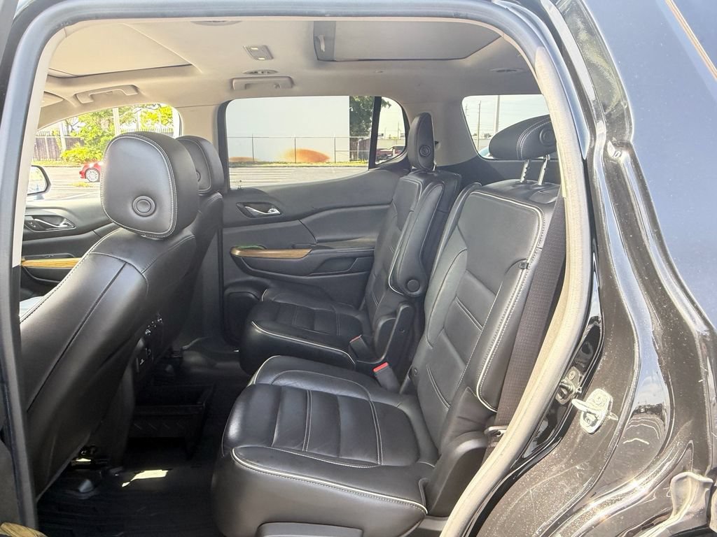 Used 2018 GMC Acadia Denali w/ Technology Package AWD/4WD image 12